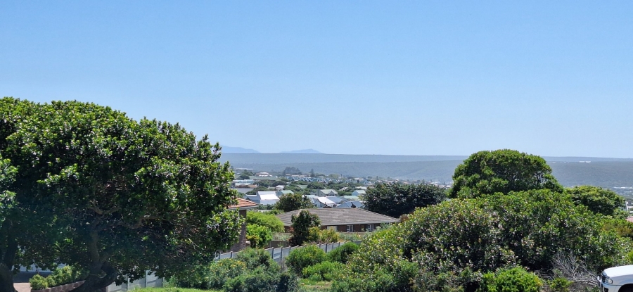 4 Bedroom Property for Sale in Stilbaai Wes Western Cape